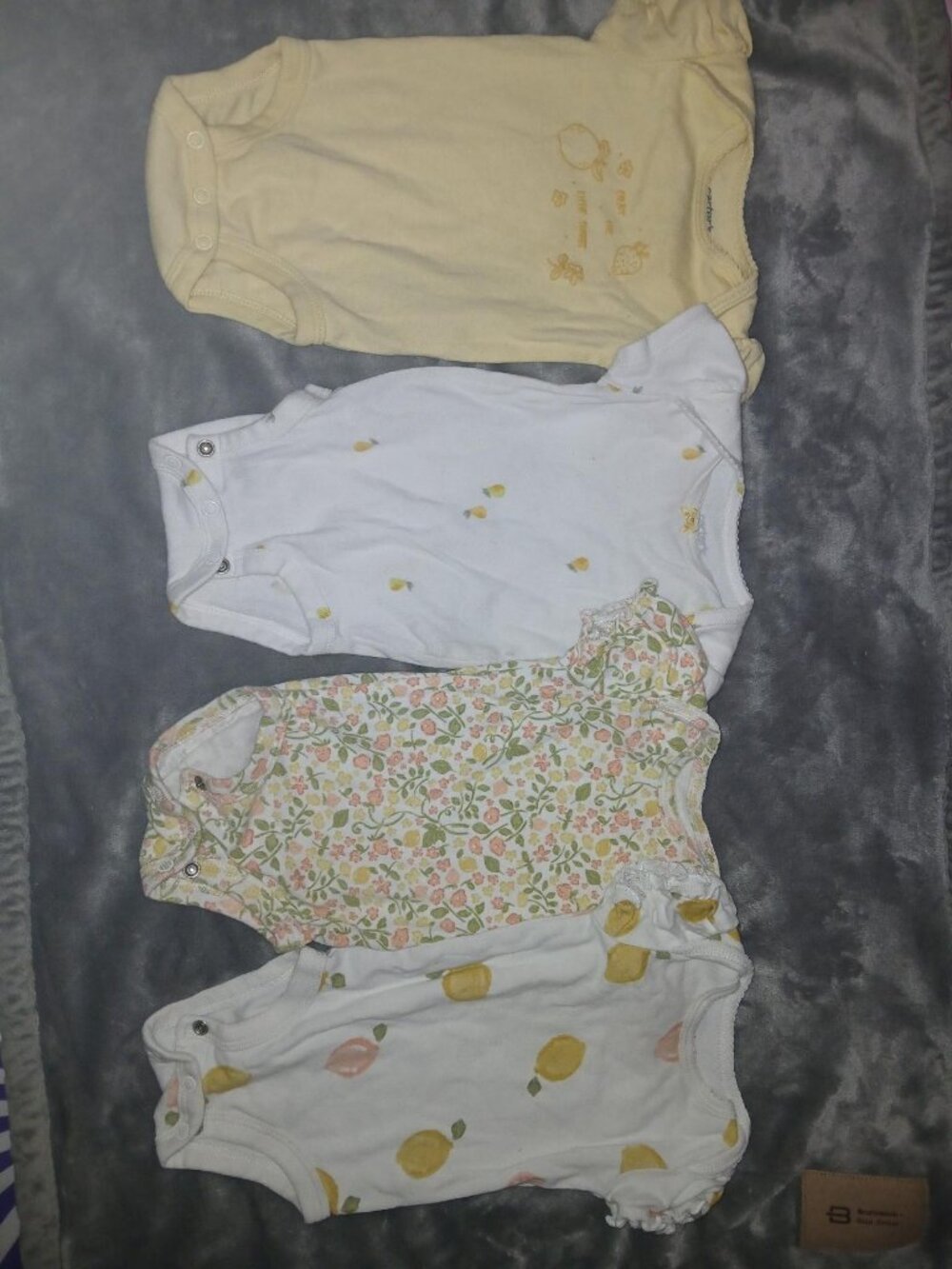 Carter's Baby Girl Onesies 0-3M - 4 Short Sleeve Bodysuits